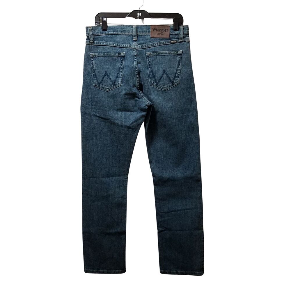 Wrangler Jeans Men’s 31x32 Blue Regular Fit Straight Leg Stretch Denim - Picture 2 of 5